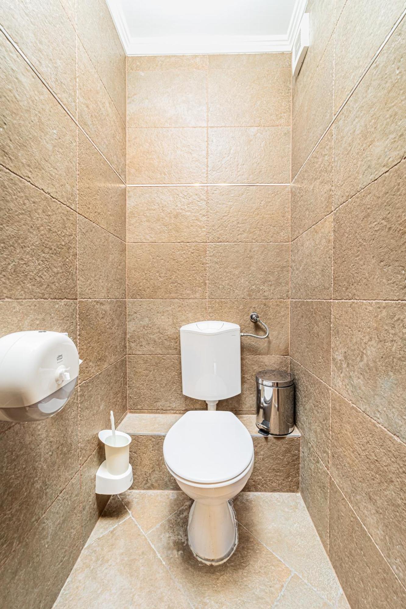 Komlo Hotel 4*